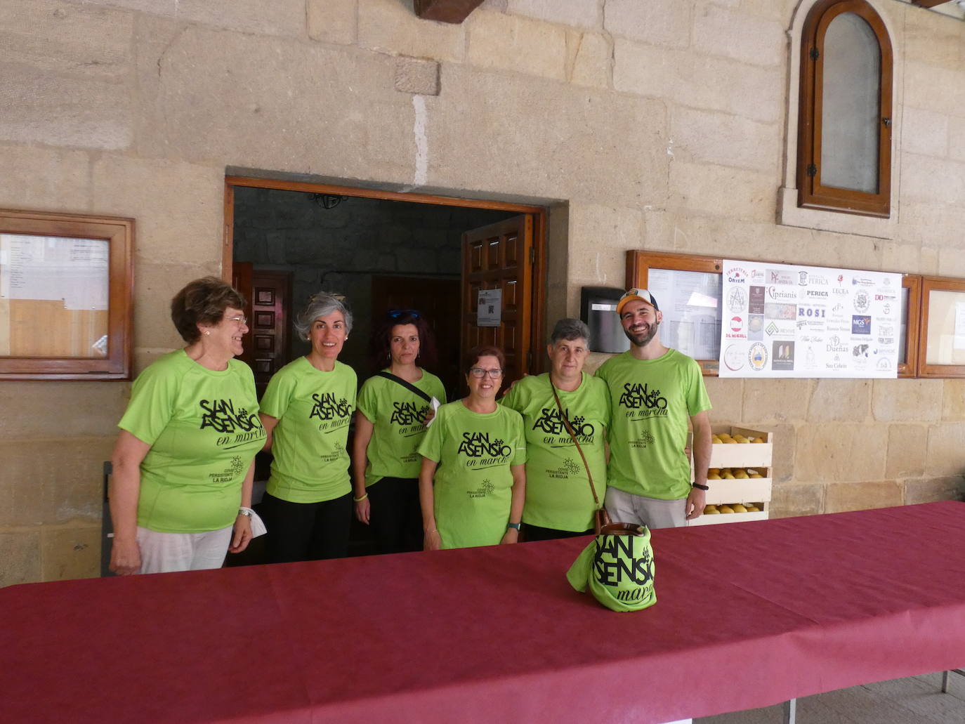 Fotos: San Asensio se tiñe de verde contra el COVID Persistente