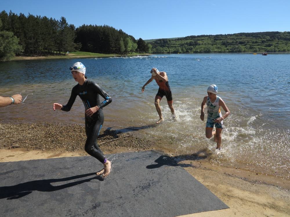 Fotos: Darío Pérez gana el triatlón Desafío El Rasillo