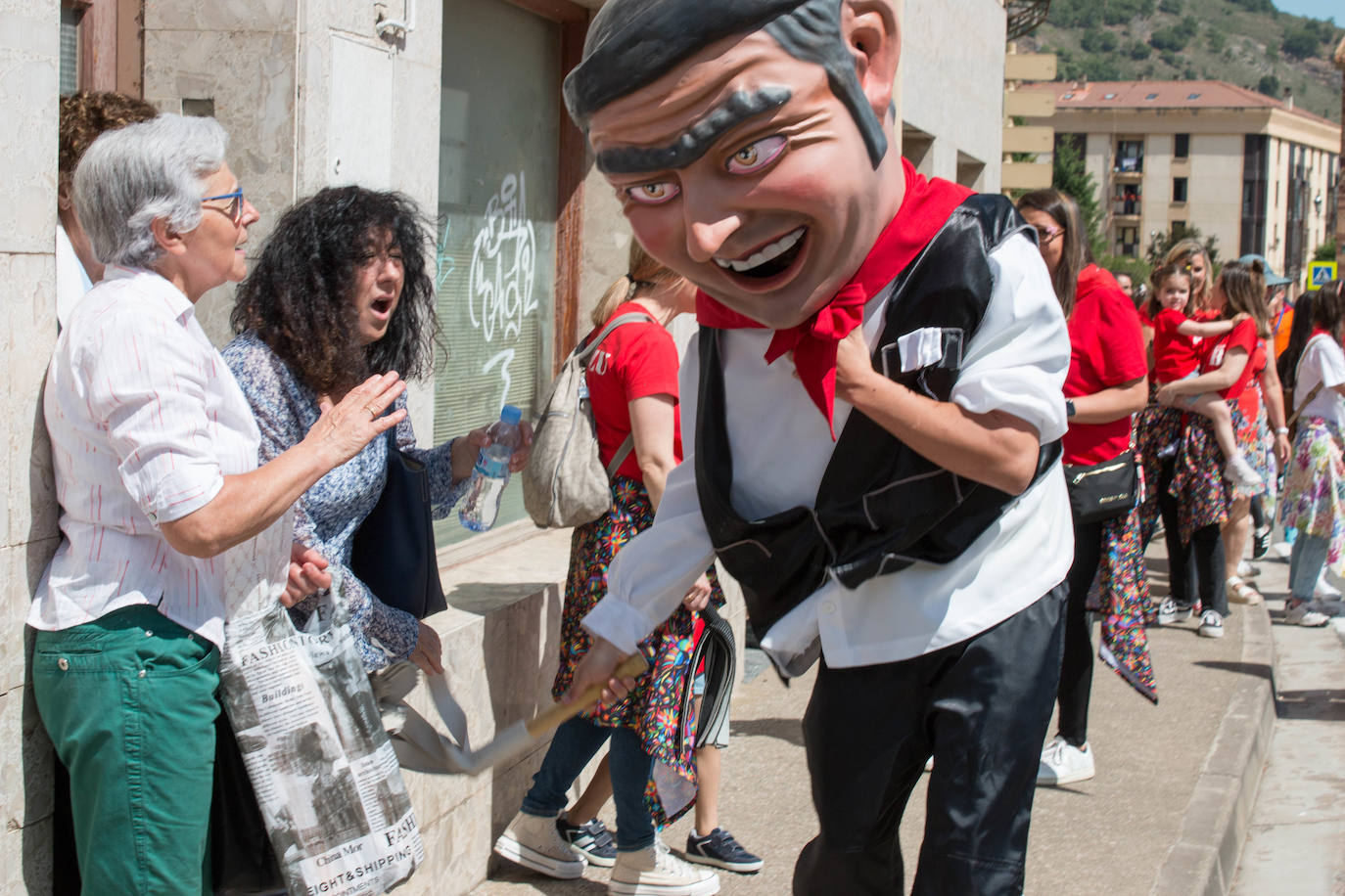 Fotos: Comienzan las fiestas de Santa Bárbara en Ezcaray