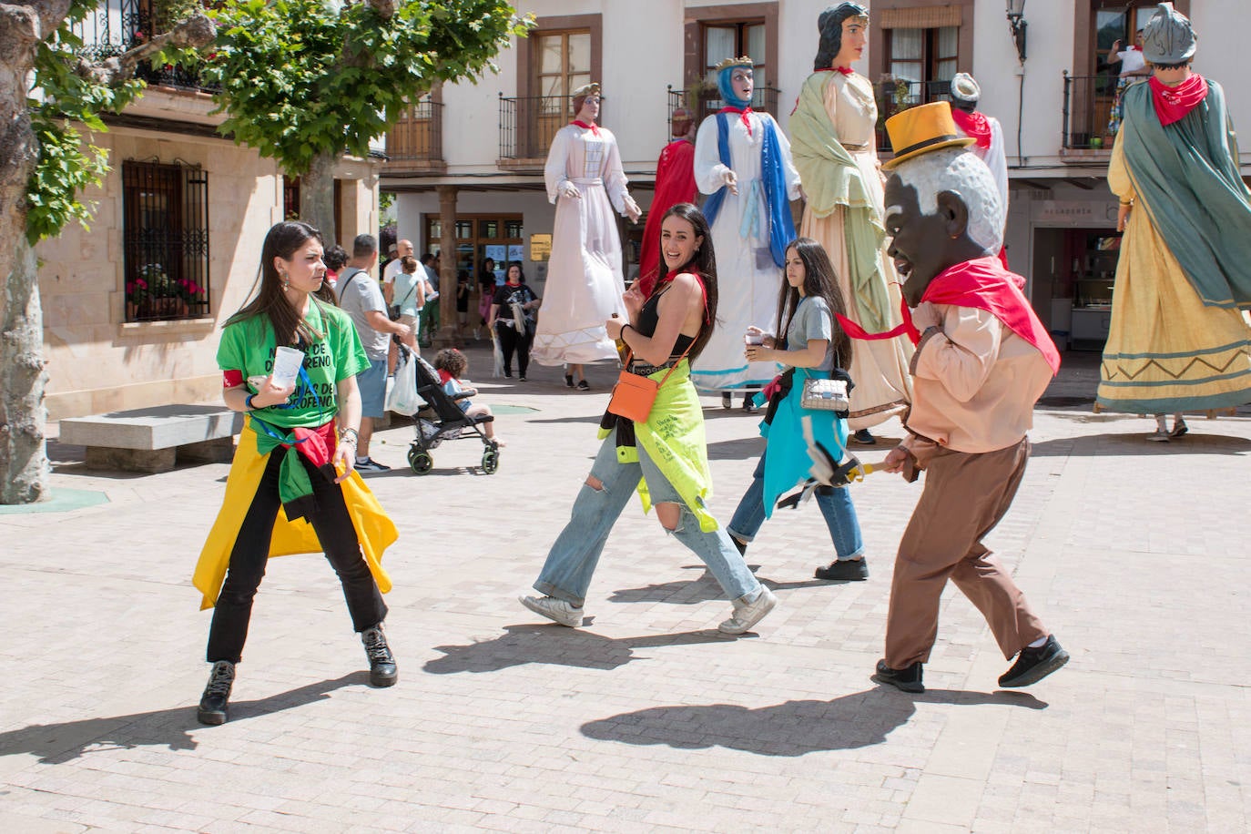 Fotos: Comienzan las fiestas de Santa Bárbara en Ezcaray