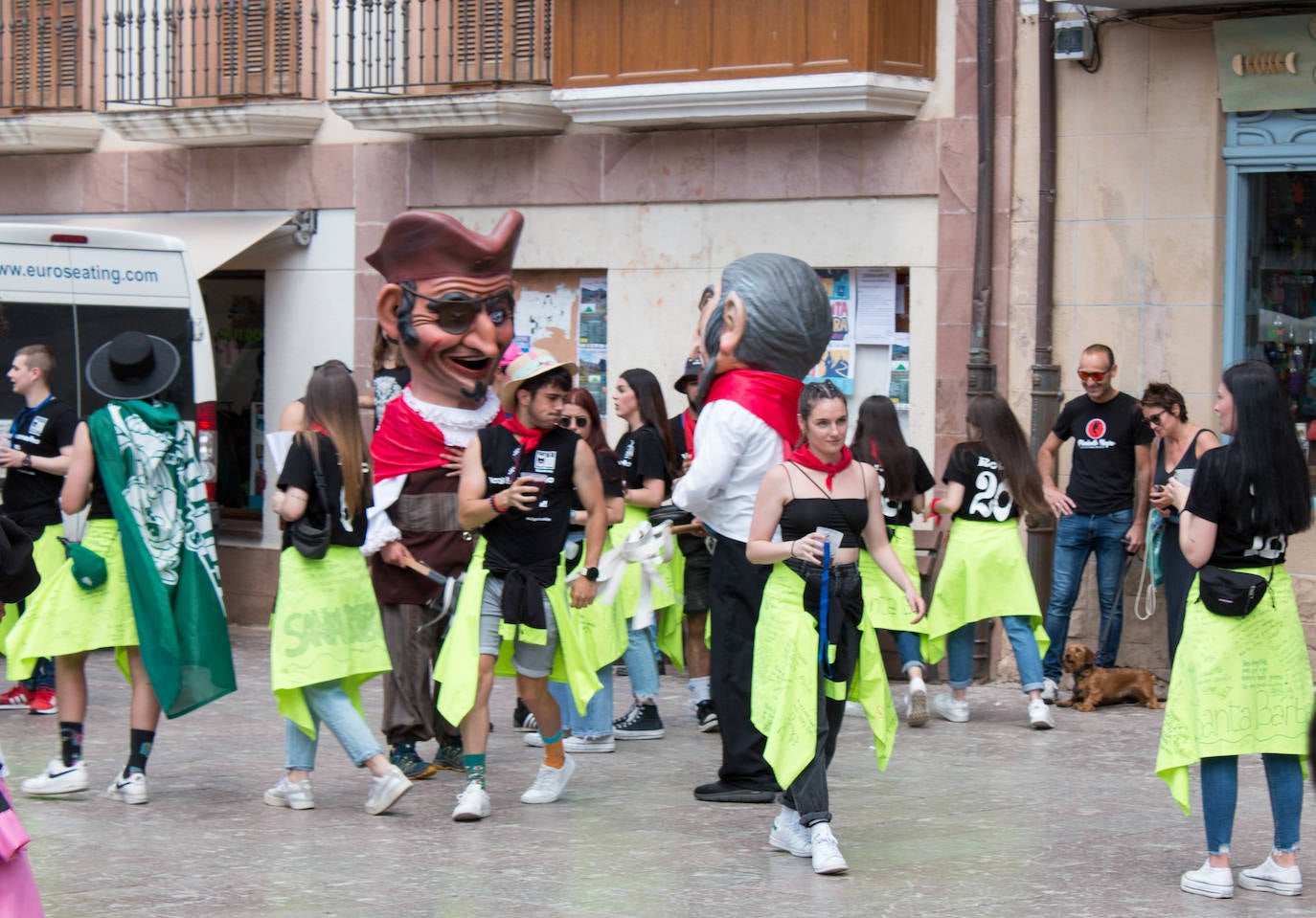 Fotos: Comienzan las fiestas de Santa Bárbara en Ezcaray