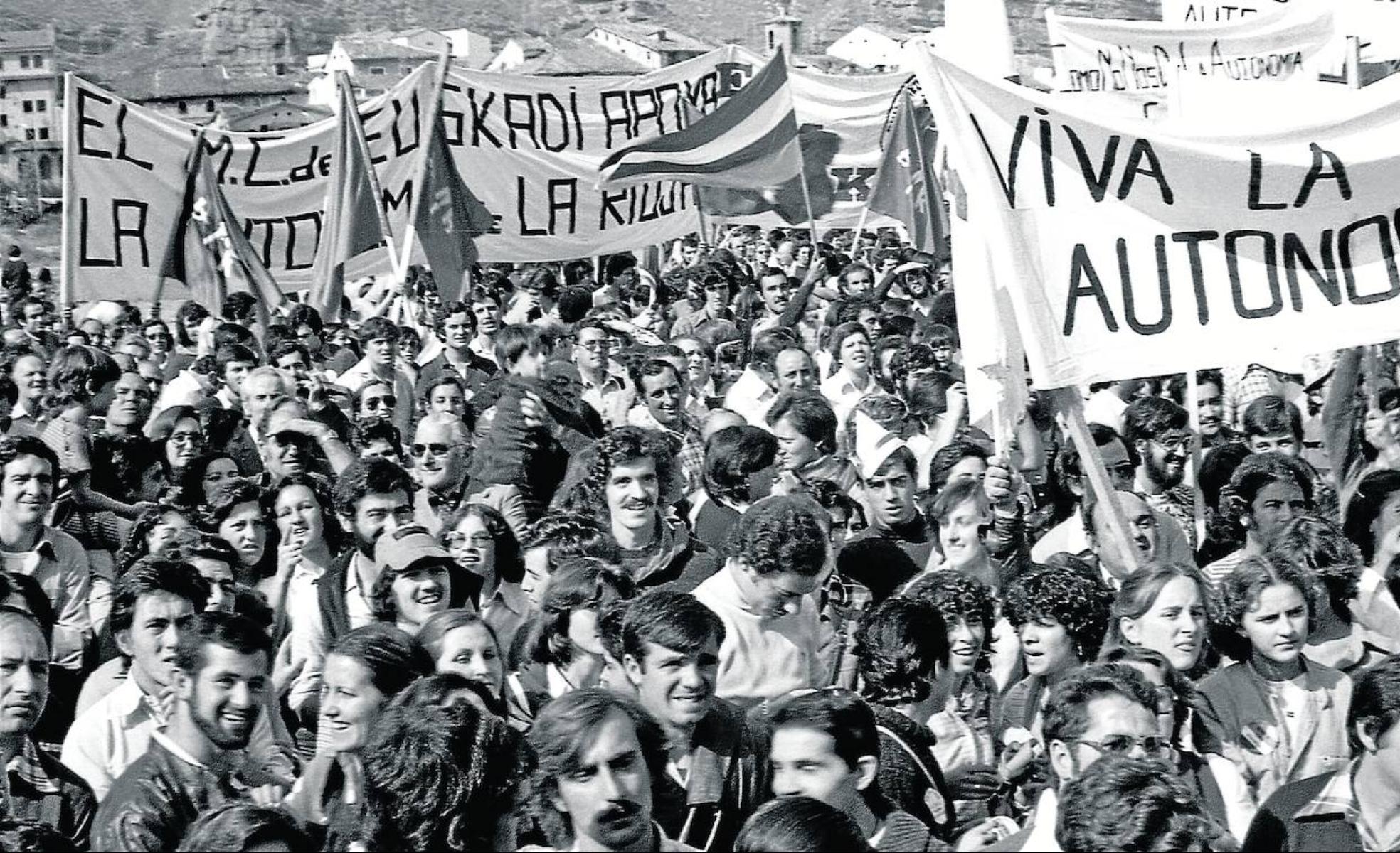 Imagen de la celebración del primer día de La Rioja que se celebró en Nájera el 8 de octubre de 1978. 