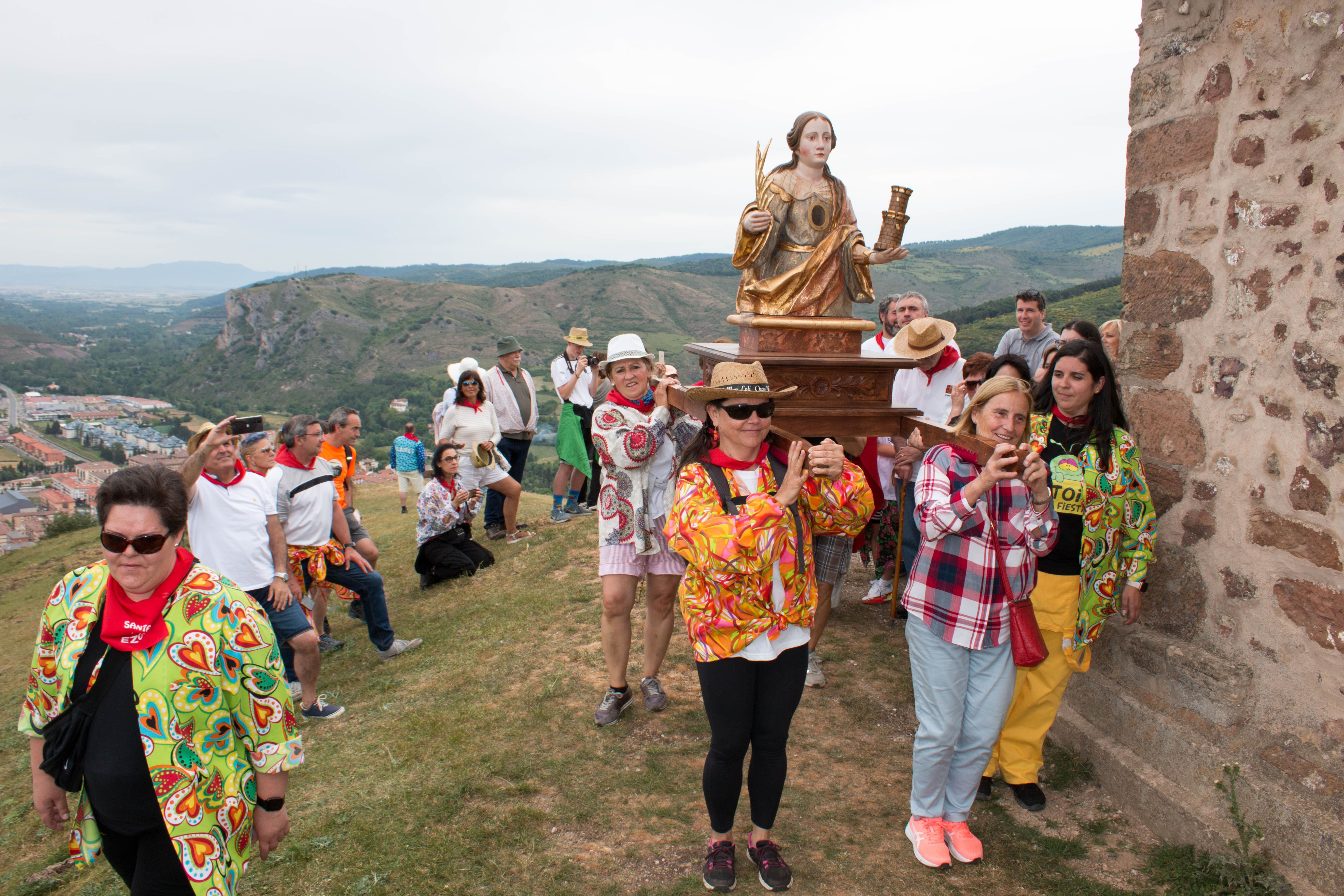 Fotos: Ezcaray celebra la romería a la ermita de Santa Bárbara