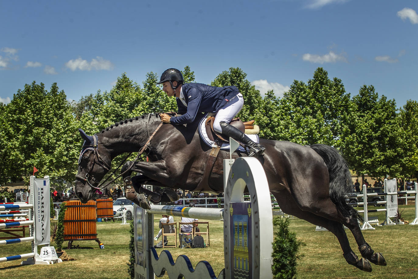 Fotos: González de Zárate vence en el Concurso de Saltos de Logroño