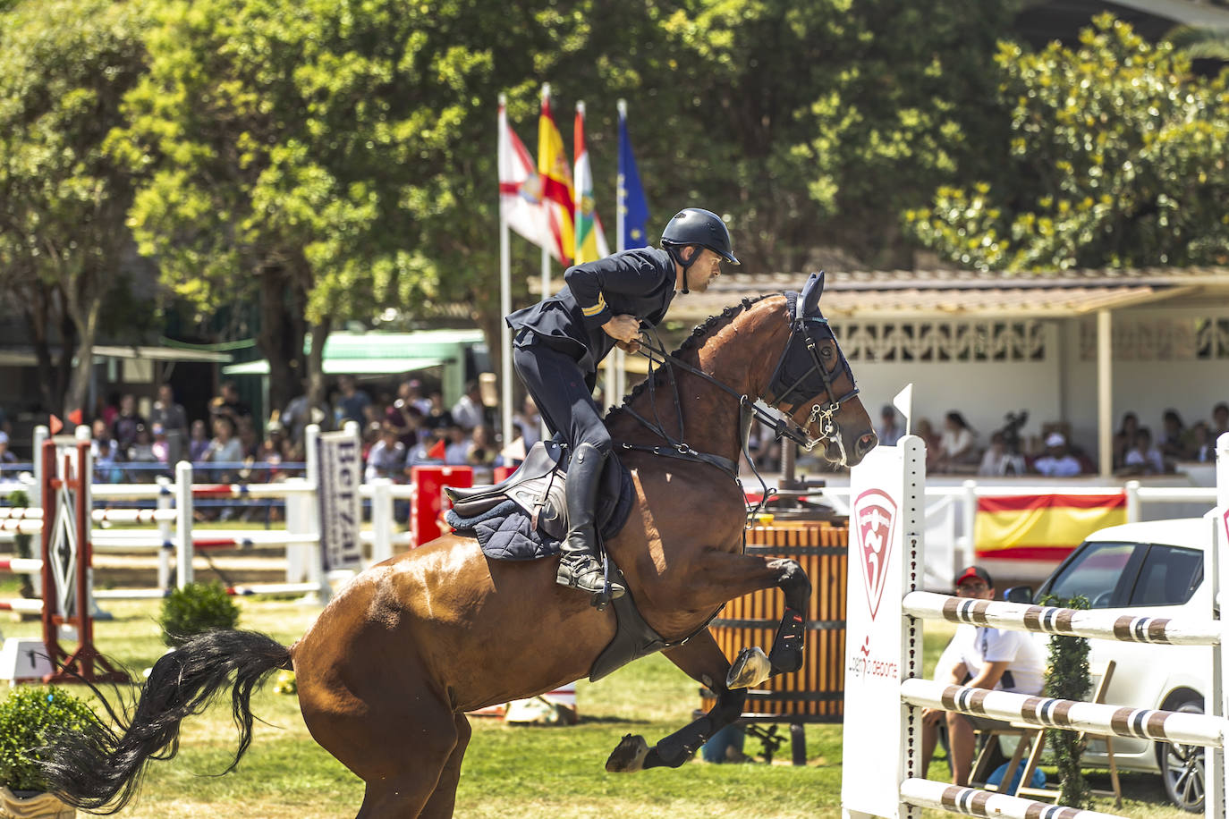 Fotos: González de Zárate vence en el Concurso de Saltos de Logroño