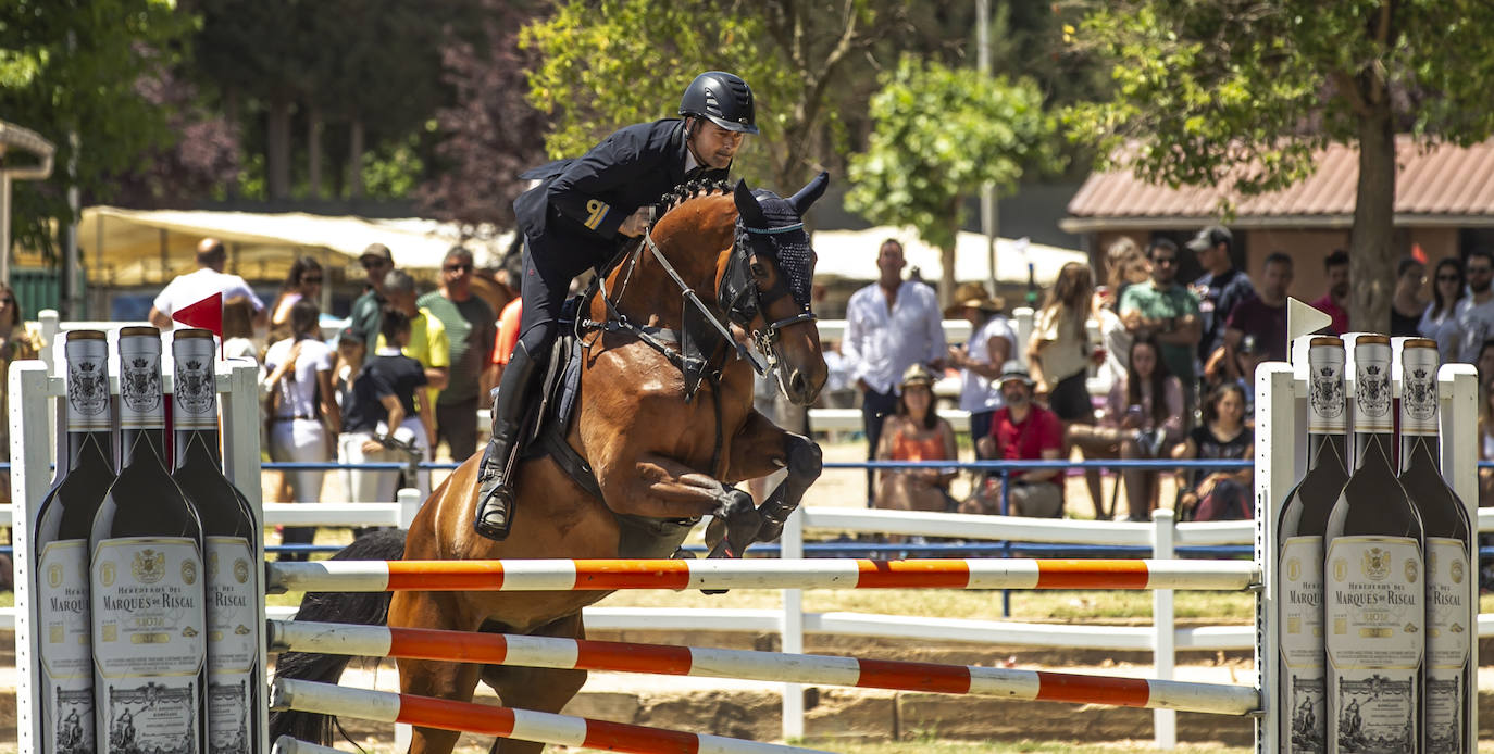 Fotos: González de Zárate vence en el Concurso de Saltos de Logroño