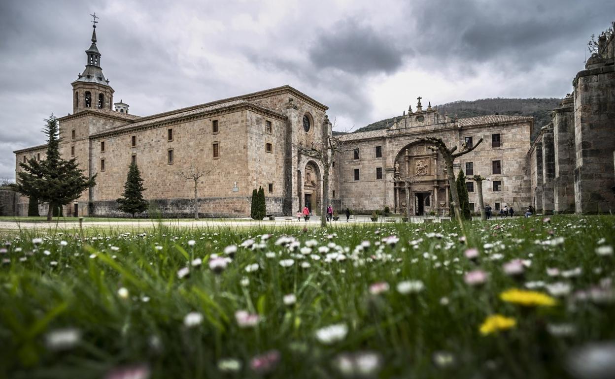 La sede del Observatorio podría ubicarse en el entorno del monasterio de San Millán. 