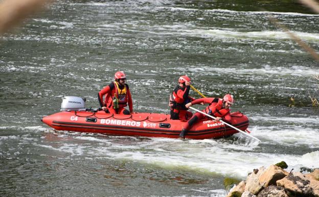 Imagen principal - Búsqueda del niño en las aguas del Ebro. 