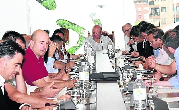 Actual pleno del Consejo Regulador, con Fernando Ezquerro como presidente. 