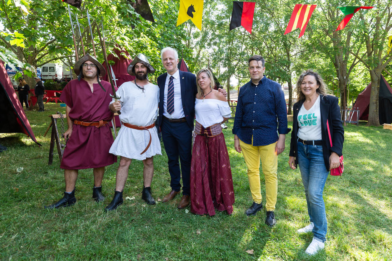 Fotos: Inauguración del campamento francés y del mercado renacentista de San Bernabé