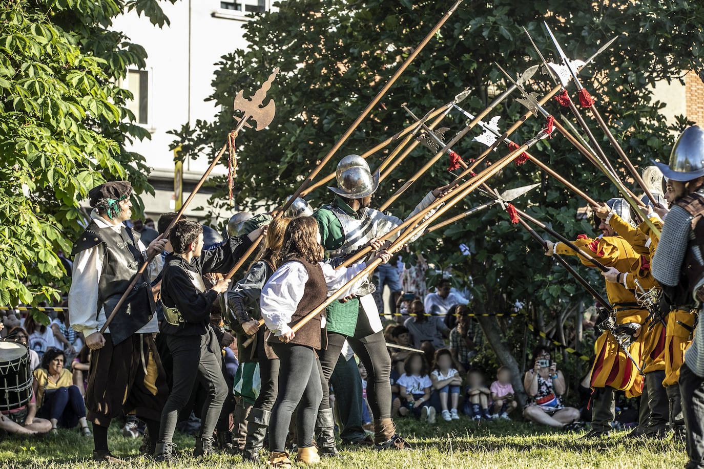 Fotos: Representación del asedio de 1521