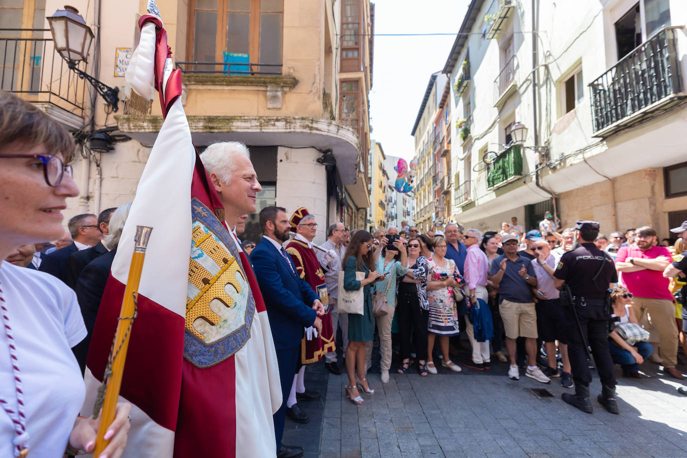 Fotos: Los ecos de la pandemia marcan los tradicionales banderazos de San Bernabé