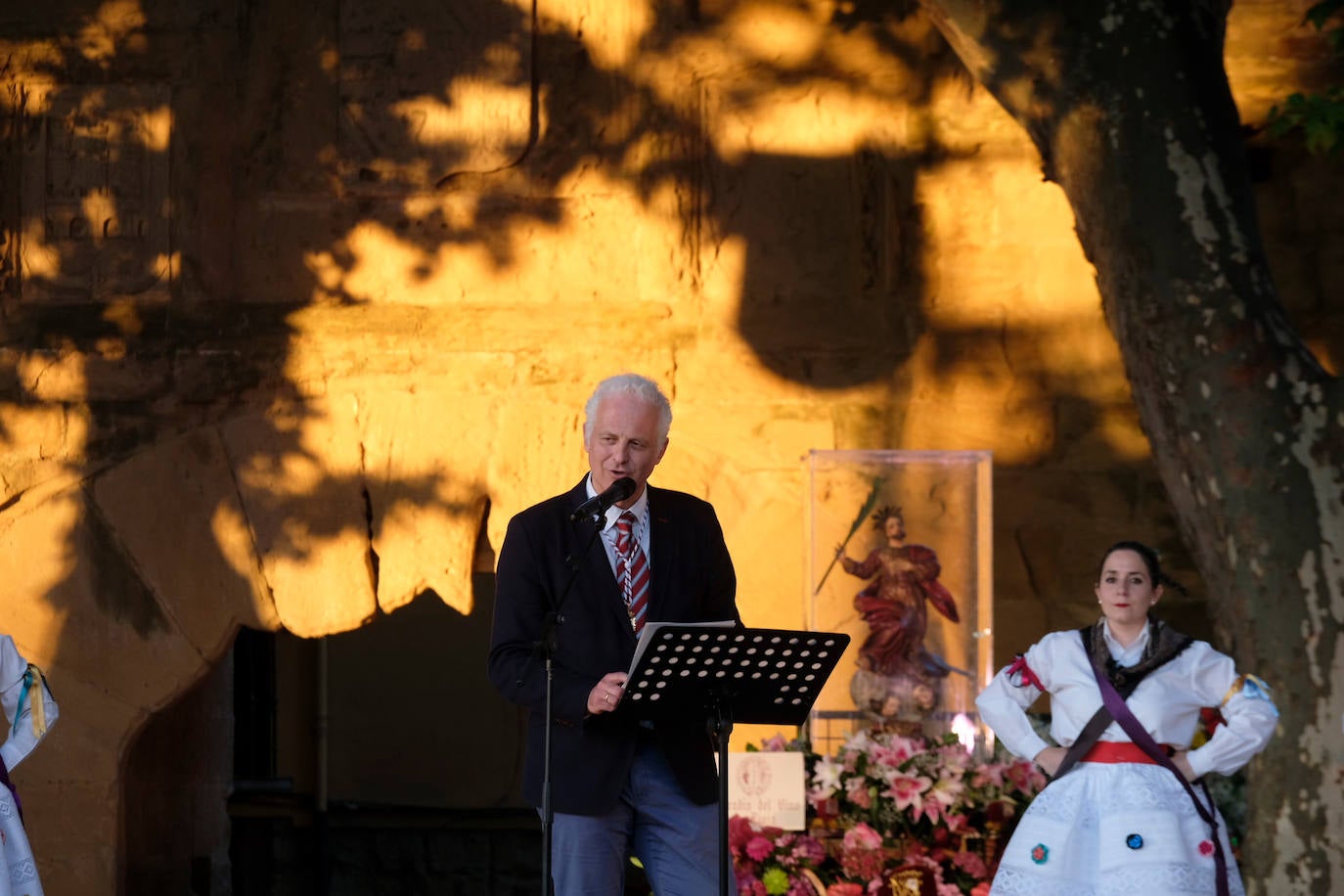 Fotos: Ofrenda floral por San Bernabé