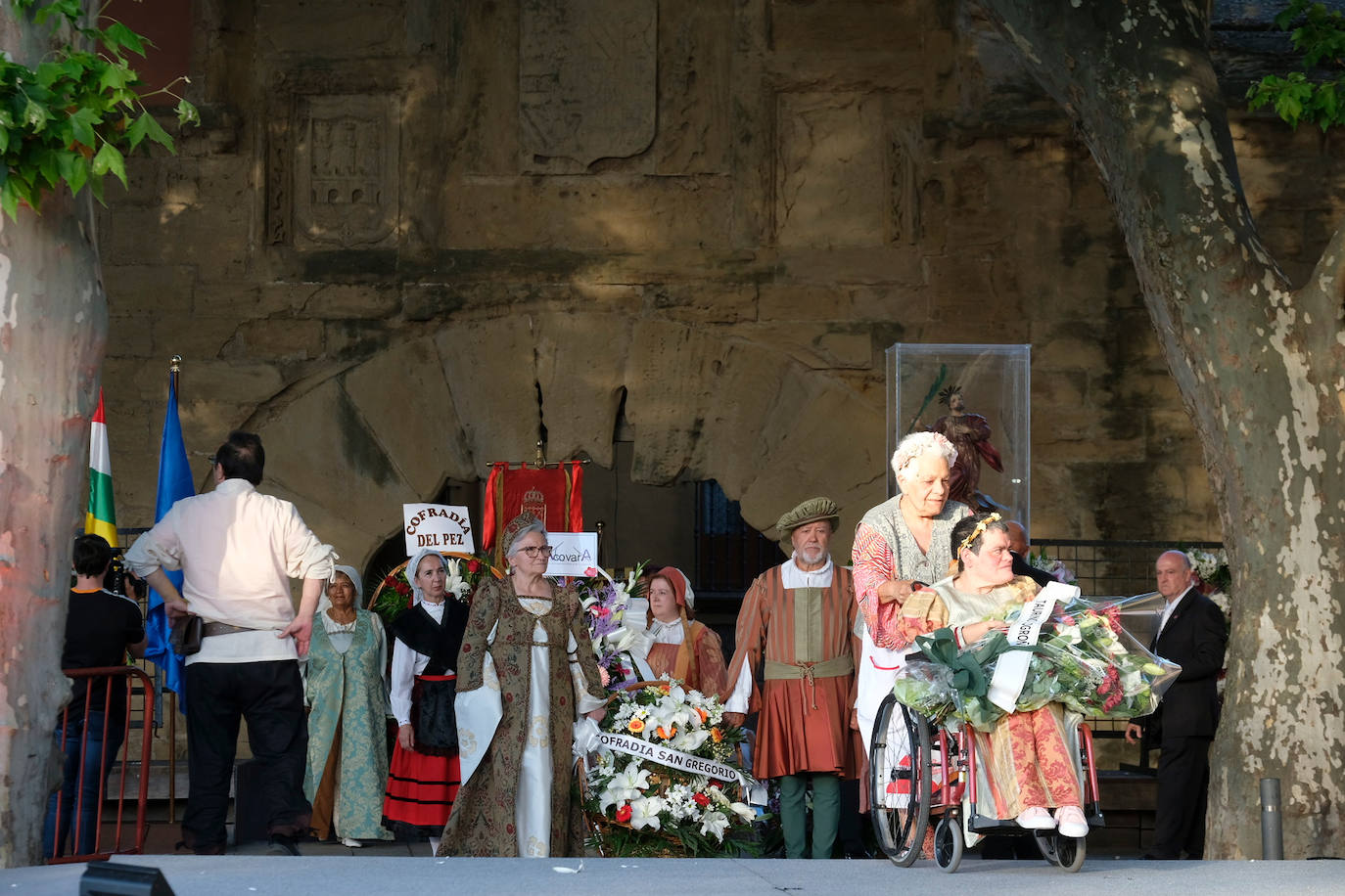 Fotos: Ofrenda floral por San Bernabé