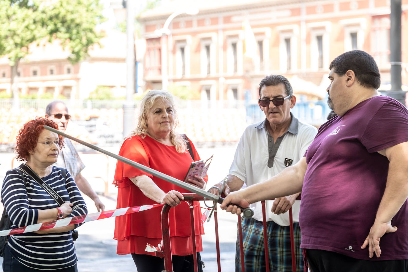 Fotos: Exhibición de esgrima en los jardines de Juanita Madroñero