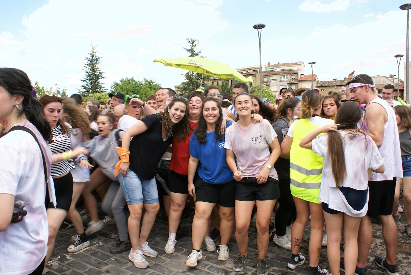 Fotos: Viernes de vueltas y almuerzos en las fiestas de Nájera