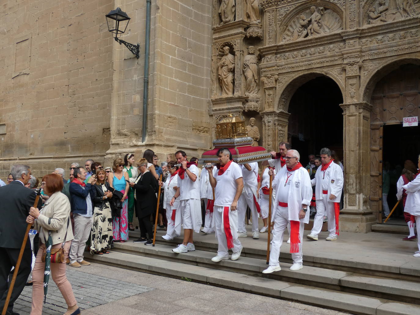 Fotos: San Felices vuelve a procesionar en Haro