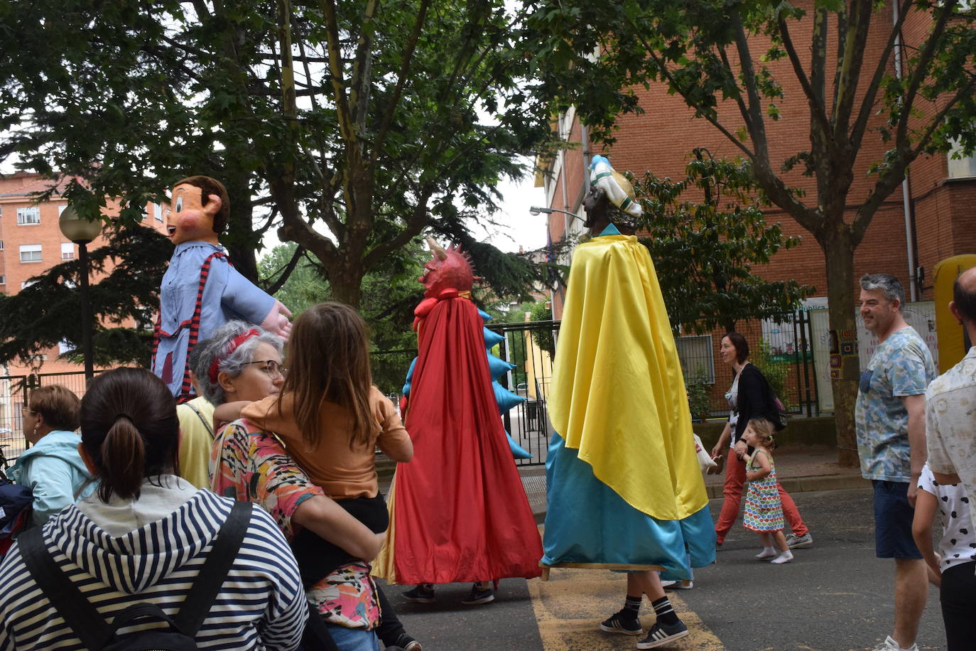 Fotos: El barrio logroñés de Madre de Dios disfruta de sus fiestas dos años después