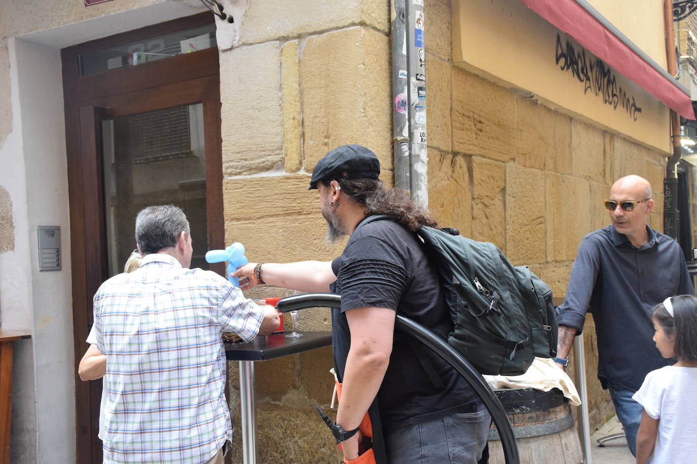 Fotos: Sábado de fiesta en la calle San Juan