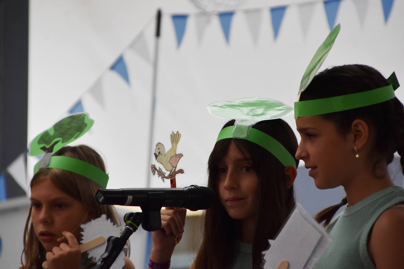 Fotos: XII maratón de cuentacuentos &#039;Villa de Autol&#039; ambientado en la serie Verano Azul