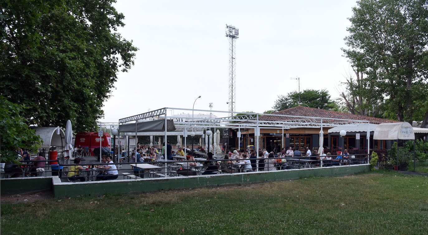 El Rincón de Julio cuenta con una amplia explanada donde correr y jugar. 