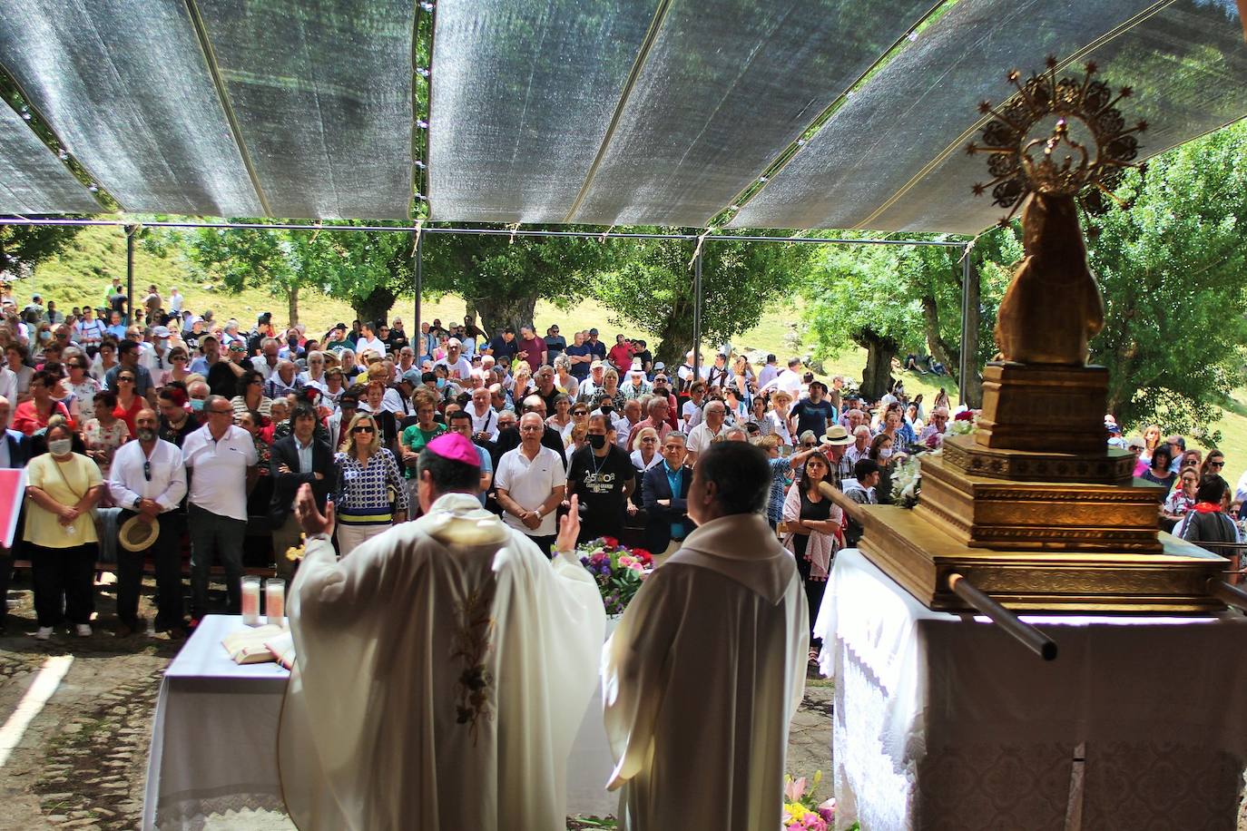 Fotos: Caridad Grande en la ermita de Lomos