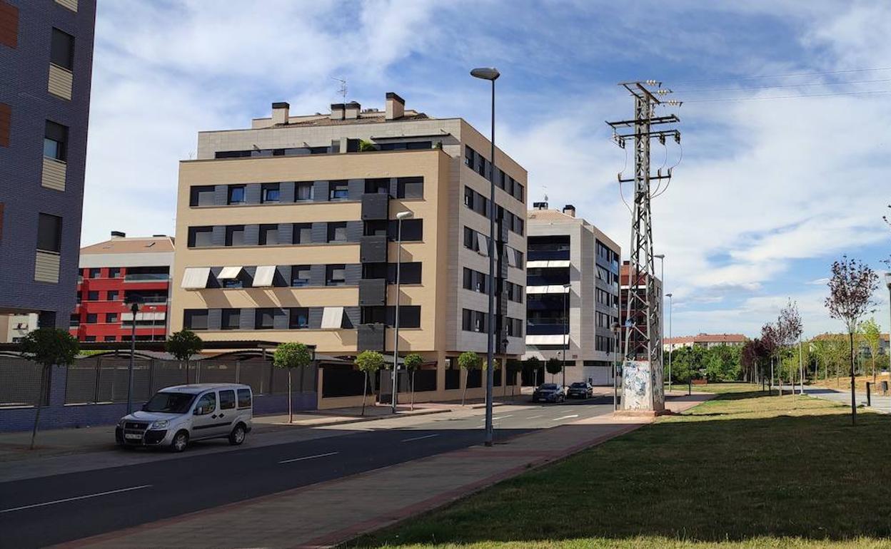 Luz verde al soterramiento de la línea eléctrica aérea de media tensión sobre el Parque Juan Gispert