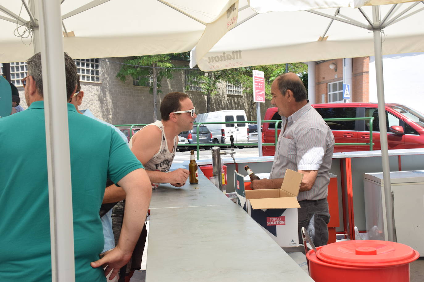 Fotos: Yagüe y Cascajos: los barrios de Logroño recuperan el pulso festivo