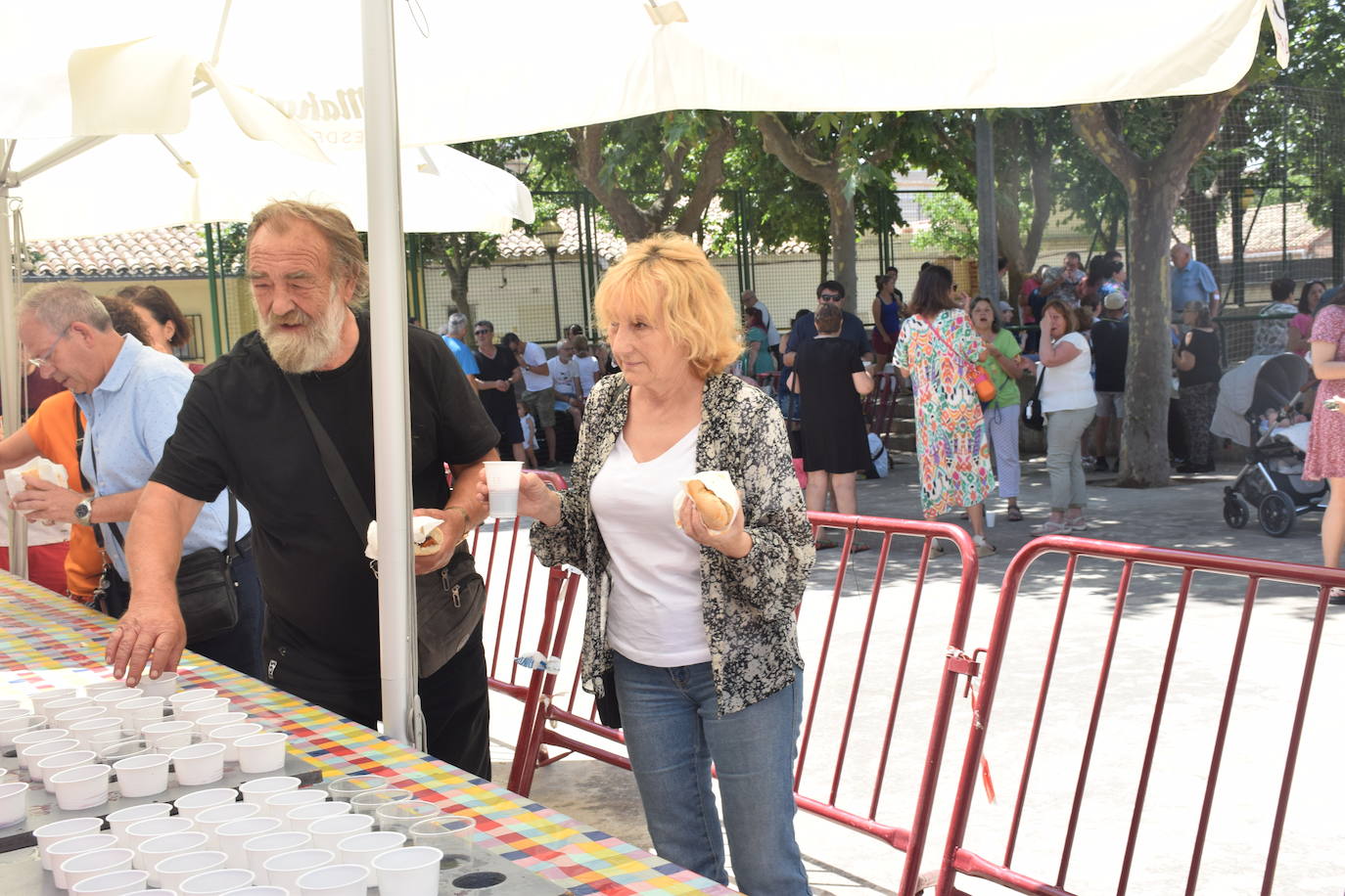 Fotos: Yagüe y Cascajos: los barrios de Logroño recuperan el pulso festivo