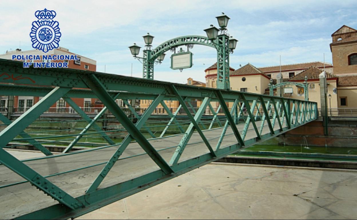 Un agente riojano fuera de servicio evita un suicidio en Málaga