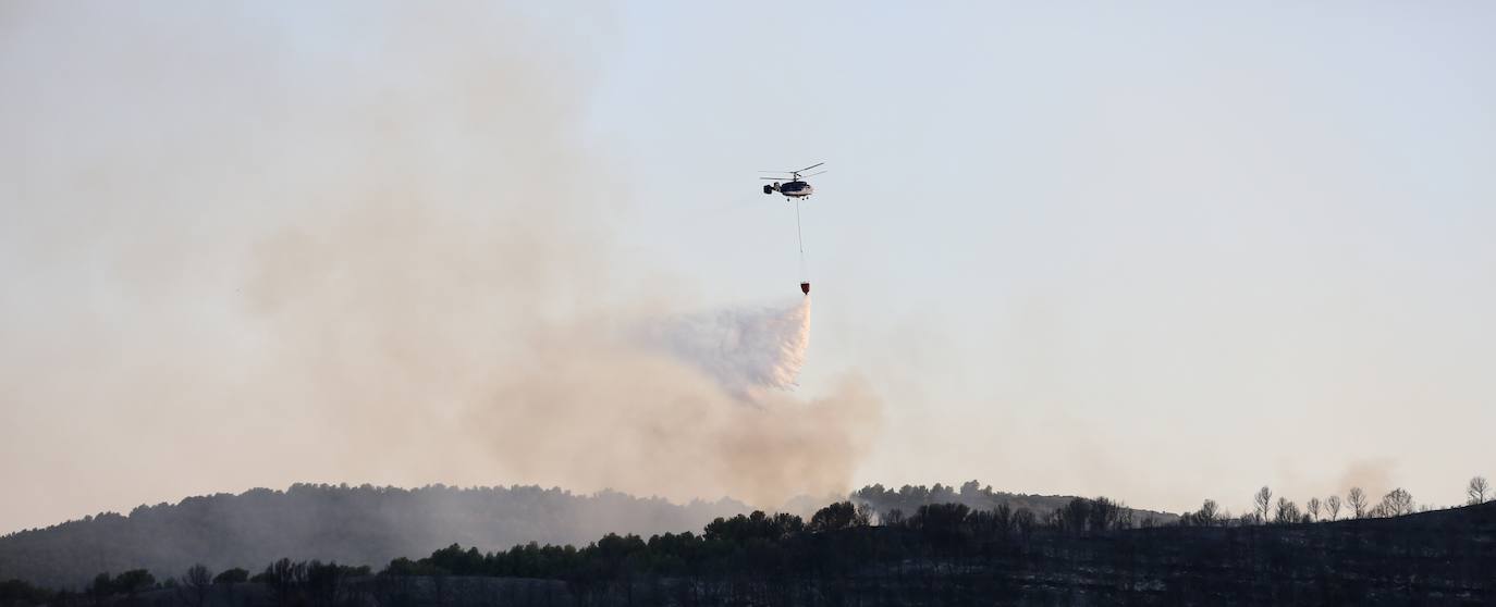 Fotos: Incendio en Yerga: las imágenes del fuego que quema el monte riojano