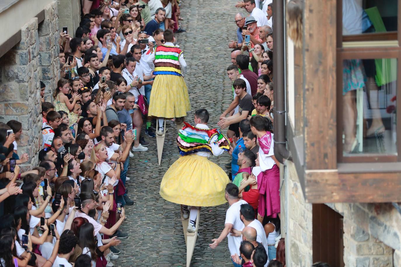 Fotos: Anguiano recupera la danza más tradicional