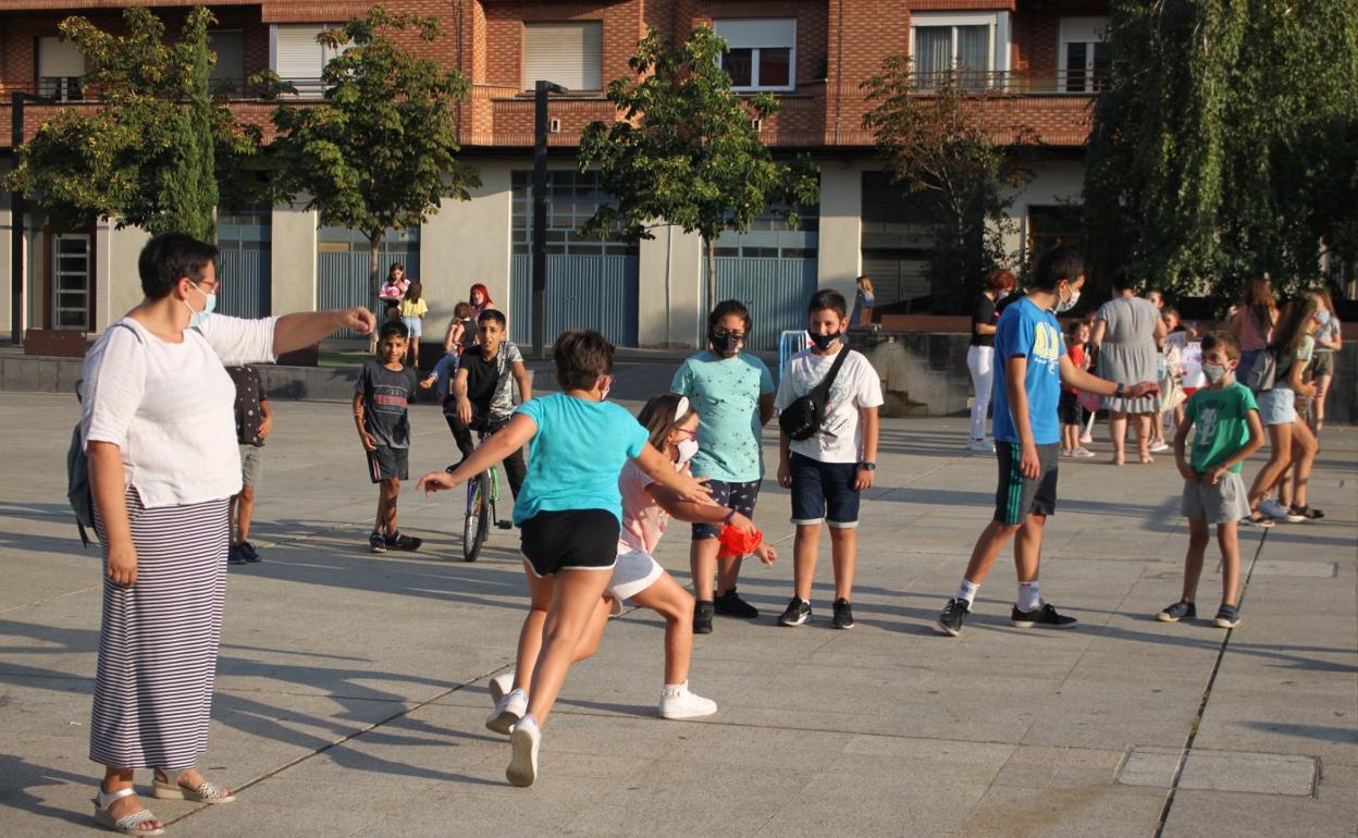 El Fliparnedo regresa a Puerta Munillo tras un año en plaza de España. 