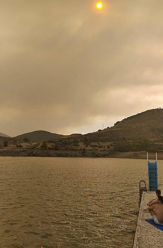 El pantano de Mansilla esta tarde. 