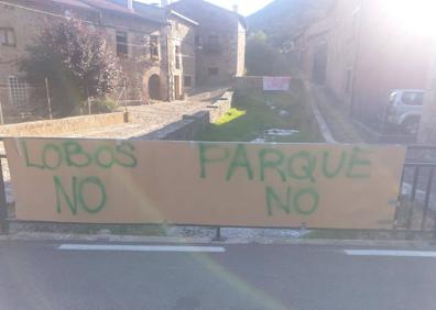 Imagen secundaria 1 - Nuevas pintadas contra el lobo en el Alto Najerilla