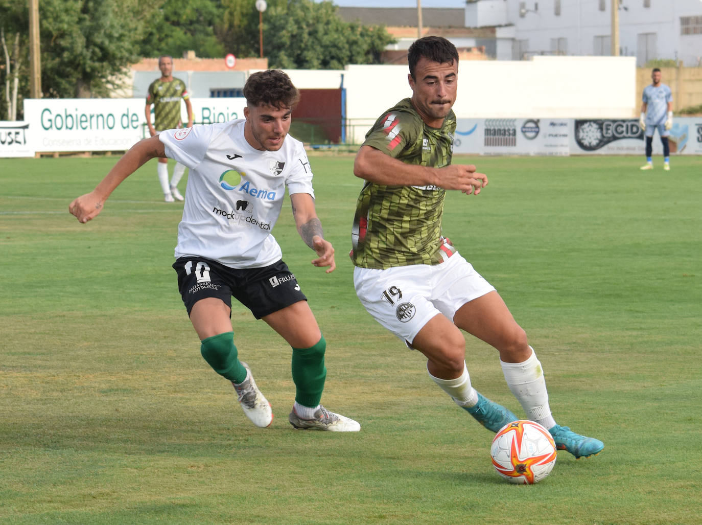 Fotos: Las imágenes del partido SD Logroñés-Alfaro