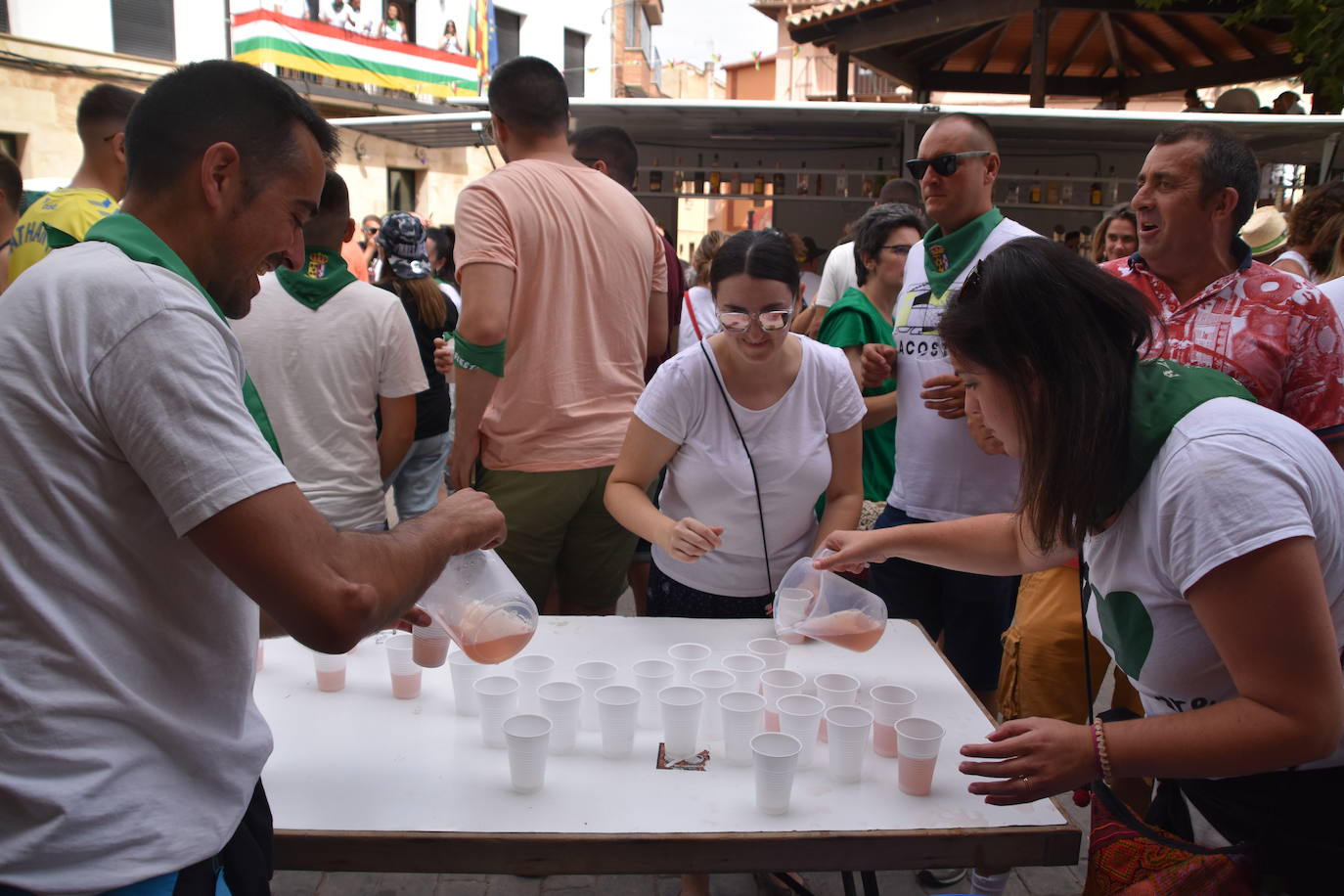 Fotos: Alcanadre inicia sus fiestas