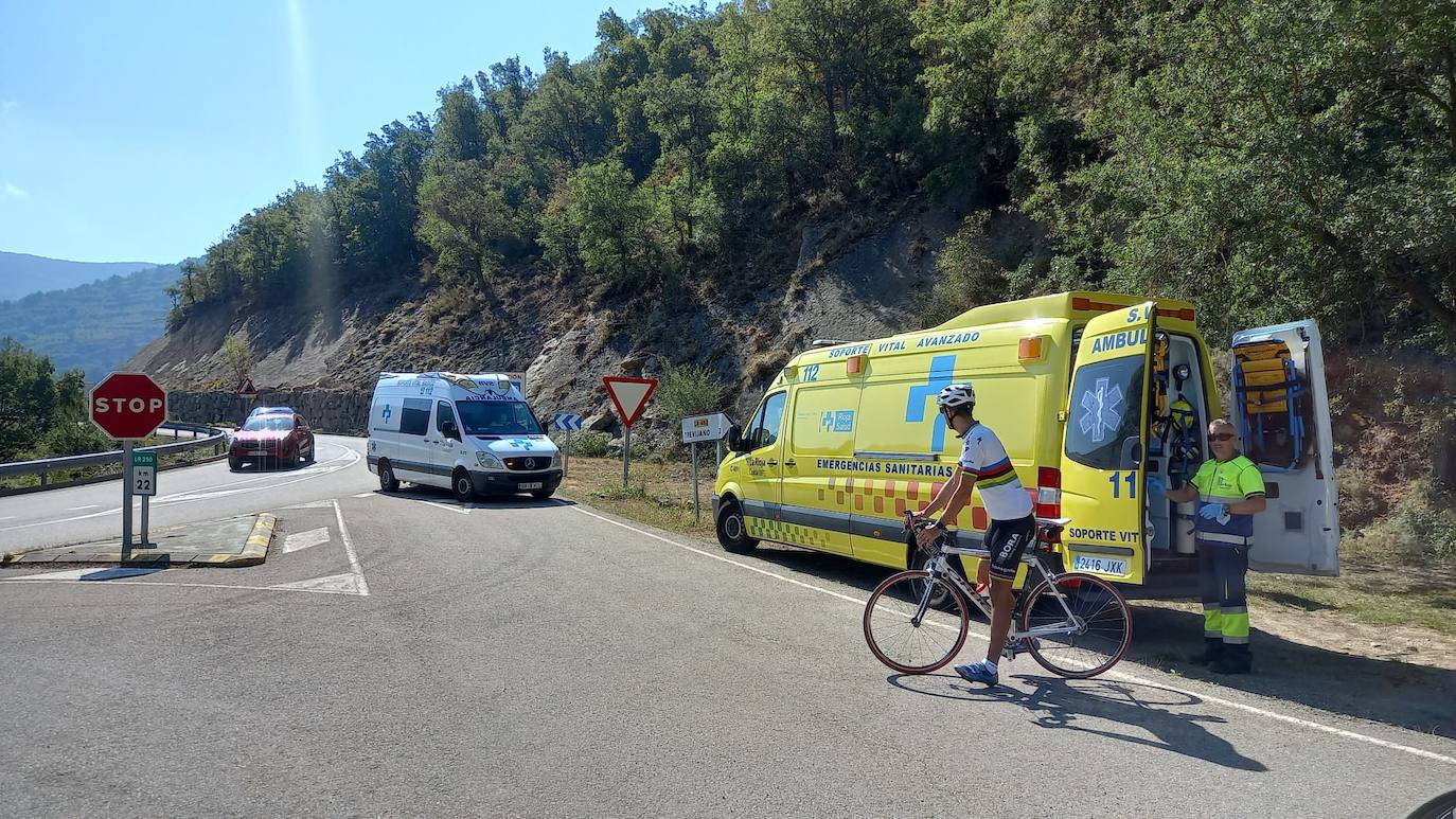 Trasladado al hospital San Pedro un motorista herido en San Román