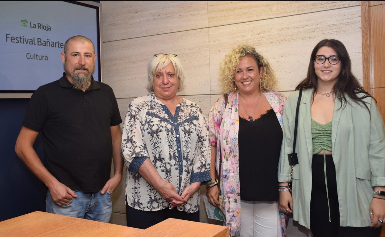 David Villoslada, Ana Zabalegui, Magda Jadraque y Aitziber Pérez. 