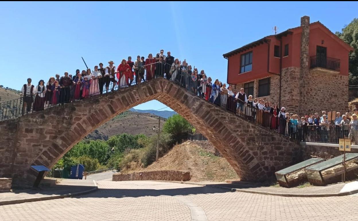 Mansilla celebró una fiesta medieval con casi 200 personas