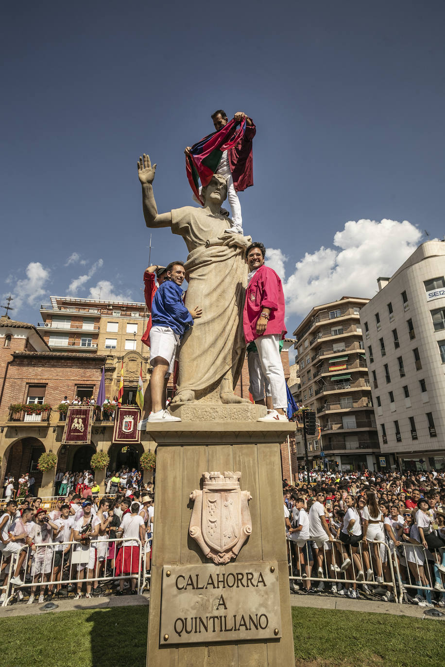 Fotos: Calahorra dispara el cohete