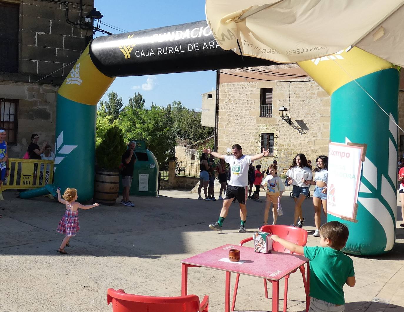 Fotos: Carrera popular &#039;Meandro del río Ebro&#039; en Briñas