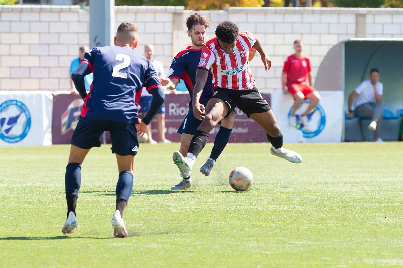 Fotos: La UD Logroñés B gana el torneo del Comillas en el que también participó el Anguiano