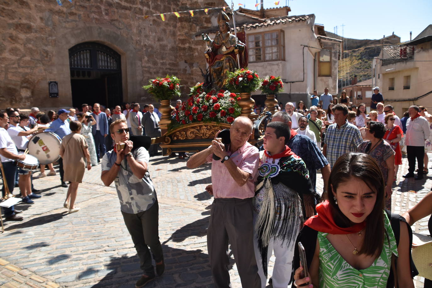 Fotos: San Gil recorre las calles de Cervera al son de las &#039;pulgaretas&#039;