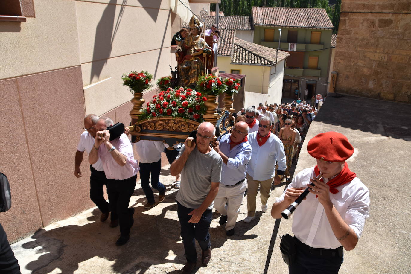 Fotos: San Gil recorre las calles de Cervera al son de las &#039;pulgaretas&#039;