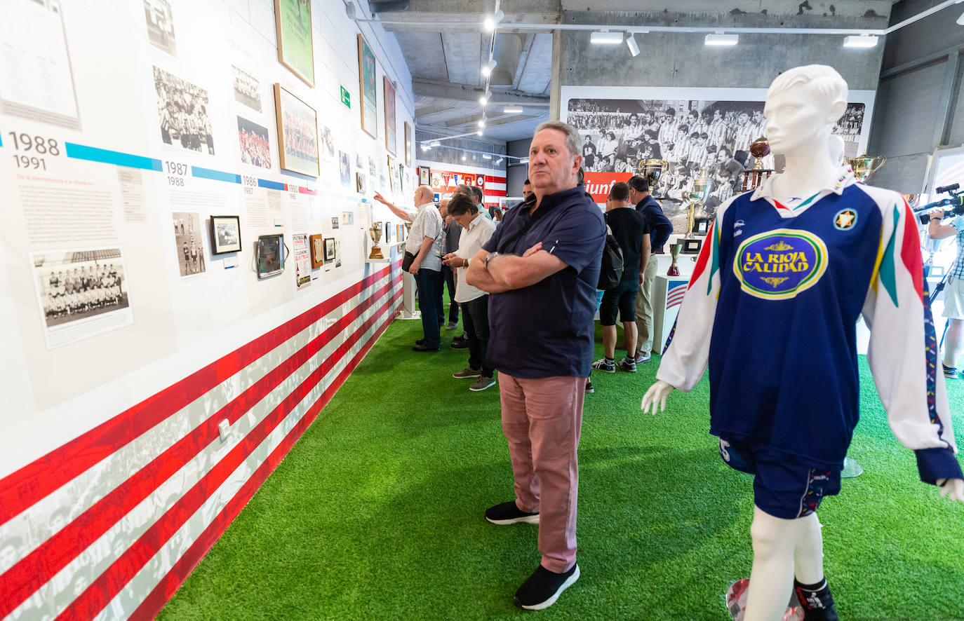 Fotos: Las Gaunas acoge una muestra dedicada al Logroñés