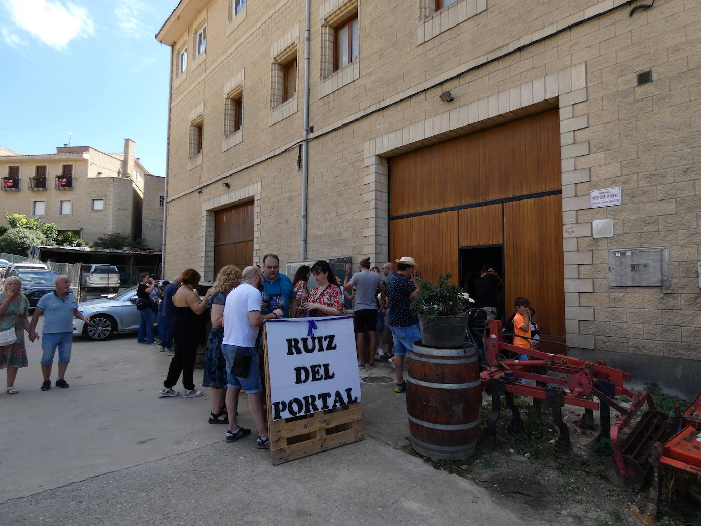 Fotos: Ábalos presume de vino