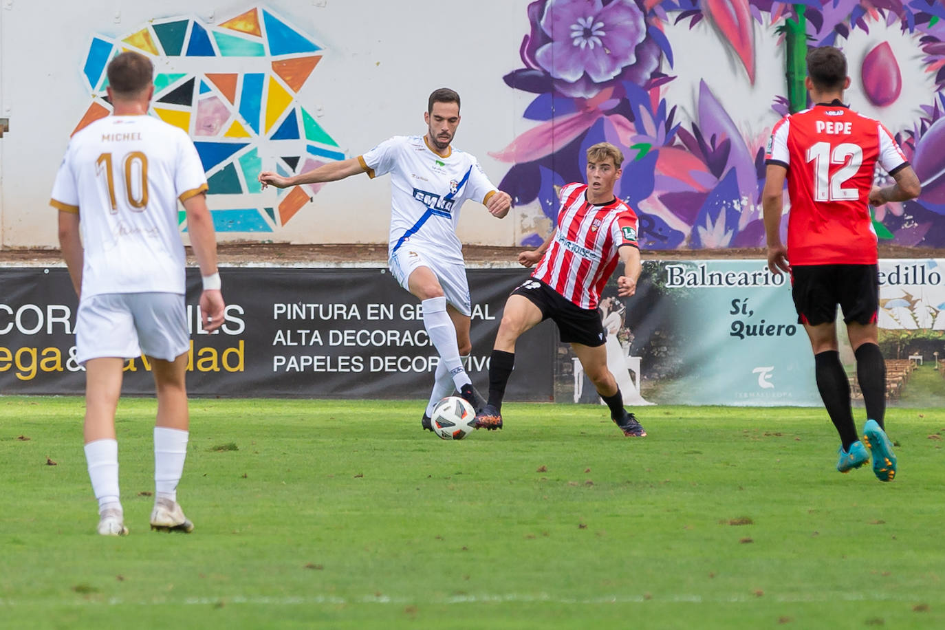 Fotos: Dulce estreno del Arnedo en Segunda RFEF