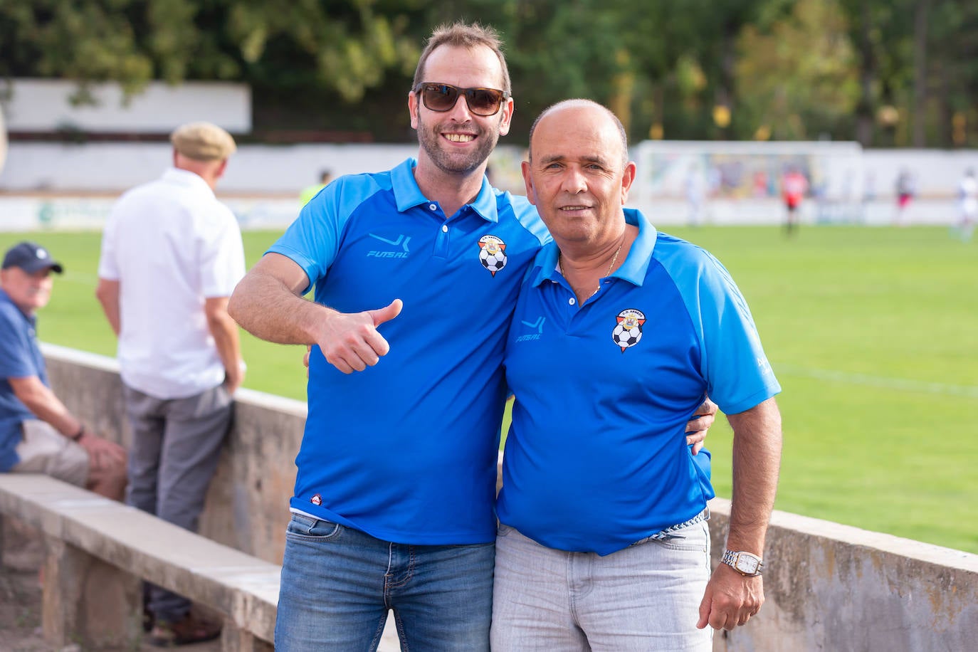 Fotos: Dulce estreno del Arnedo en Segunda RFEF