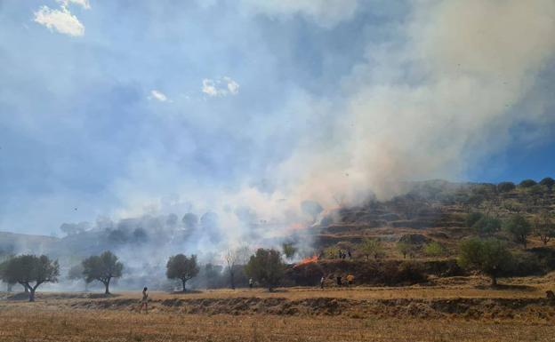 Sofocado y controlado el incendio junto a las piscinas de Igea